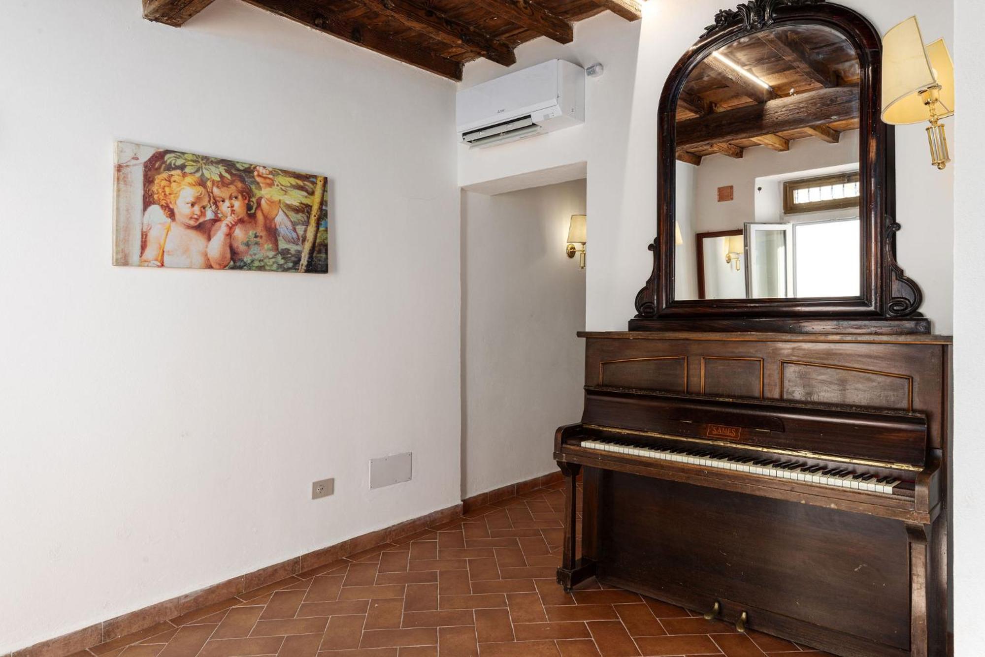 Unyca - Palazzo Dell'albero Florence